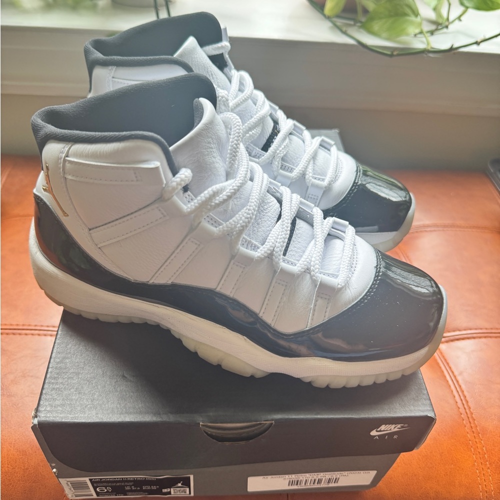 Jordan 11 Retro Black and White Sneakers